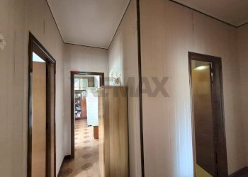 Hall / corridoio - Apartment Via Resuttana
 
267, Palermo - photo 29