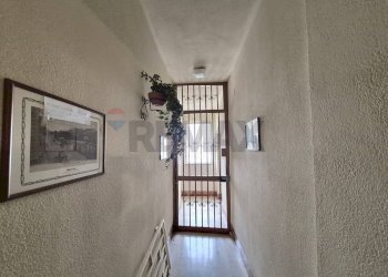 Hall / corridoio - Apartment Via Resuttana
 
267, Palermo - photo 35
