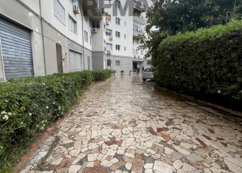 Edificio all\'aperto - Ufficio Viale Croce Rossa
25, Palermo - foto 2