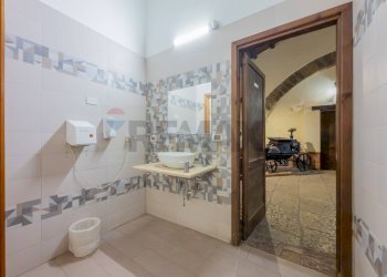 Bagno - Farm CONTRADA PONTE BAGNI
1, Castellammare del Golfo - photo 38