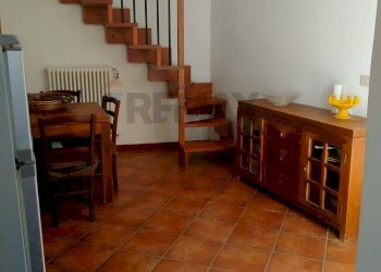 Scale - Trilocale Vicolo Forno Ai Maestri D'acqua
 
7, Palermo - foto 6