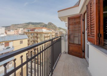 Balcone - Appartamento Via Marchese di Roccaforte
39, Palermo - foto 2