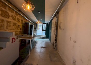 Hall / corridoio - Attività Commerciale Via Discesa dei Giudici
 
32, Palermo - foto 4