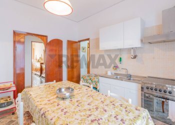 Cucina - Semi-detached house via Olio di Lino
 
16, Palermo - photo 17