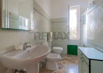 Bagno - Semi-detached house via Olio di Lino
 
16, Palermo - photo 34