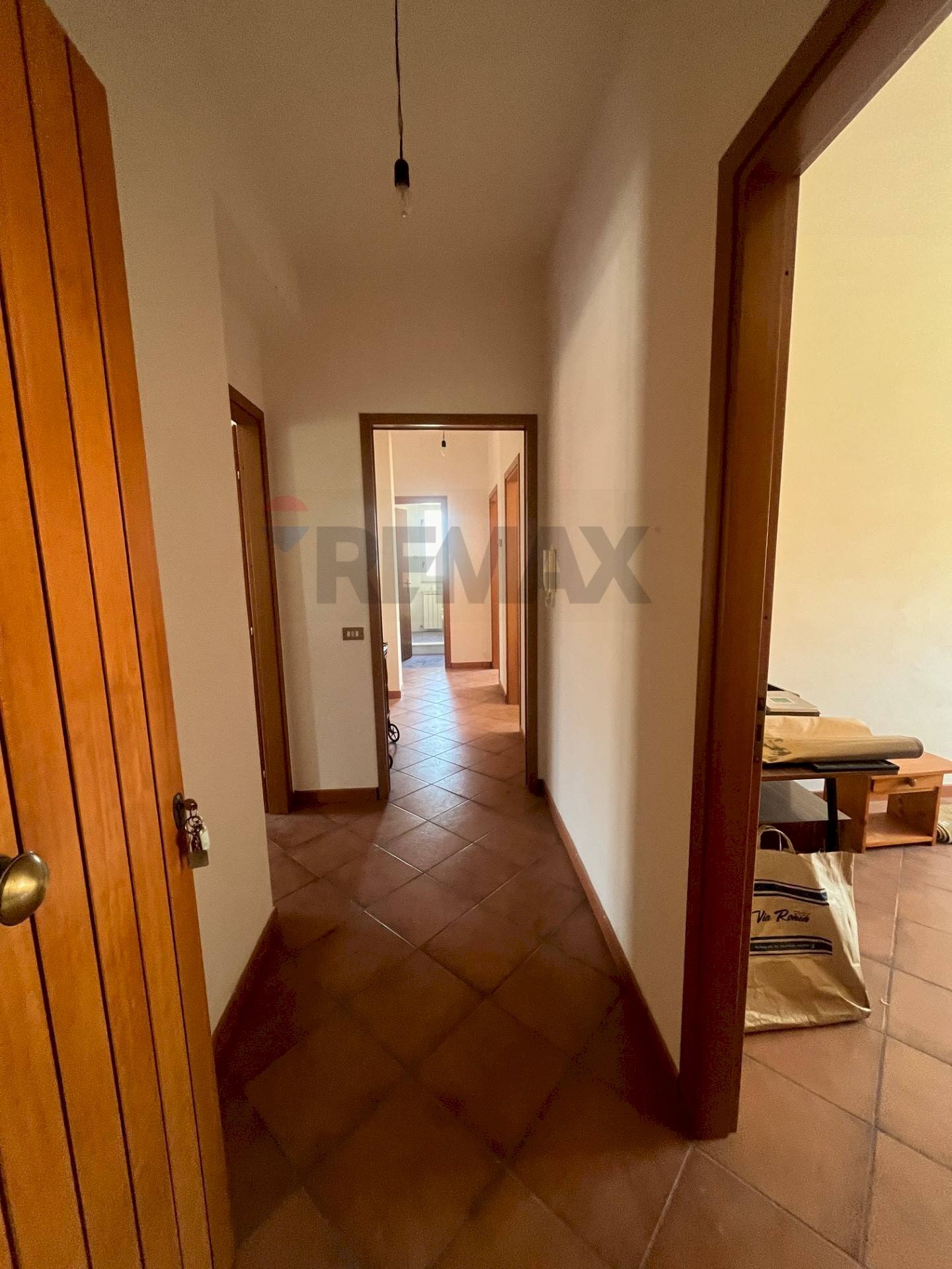 Hall / corridoio - Apartment via Irlanda
13, Menfi - photo 2