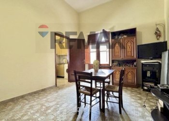 Sala da pranzo - Casa indipendente Via Nicolò Vivona
 
1, Castellammare del Golfo - foto 8