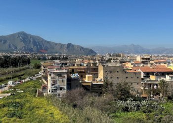 Vista delle montagne - Four-room apartment Via Roma
 
110, Ficarazzi - photo 17