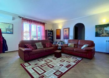Soggiorno - Four-room apartment Via Altofonte
 
150A, Monreale - photo 2