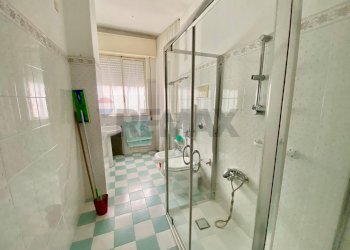 Bagno - Four-room apartment Viale Caltagirone
 
4, Palermo - photo 16