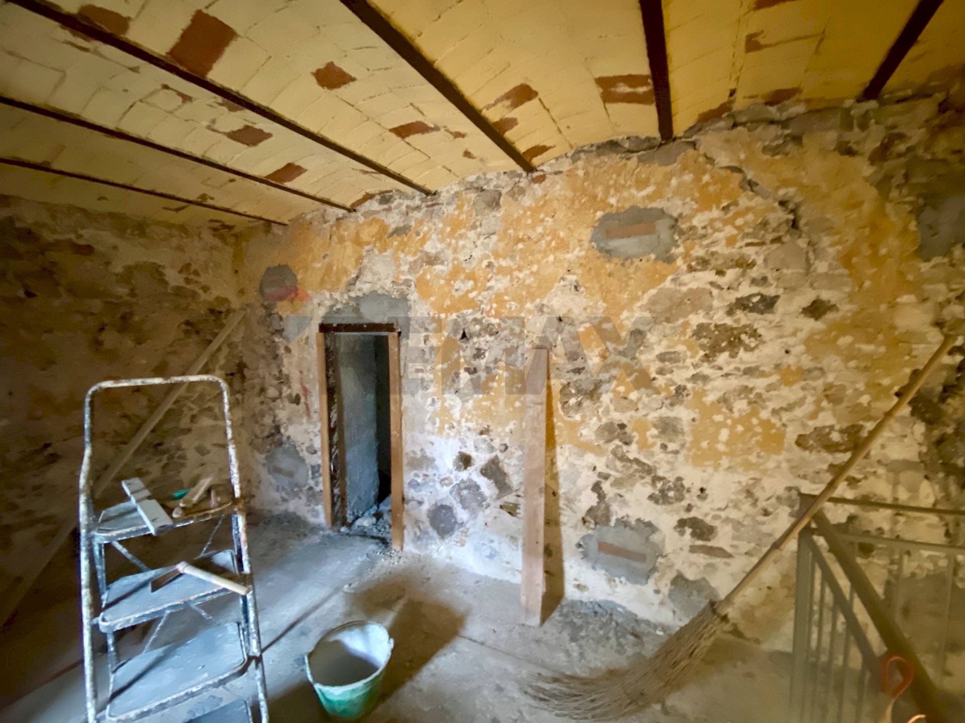Stanza vuota - Casa indipendente via jorga
 
19, Piana degli Albanesi - foto 2
