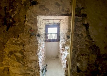 Stanza vuota - Casa indipendente via jorga
 
19, Piana degli Albanesi - foto 3