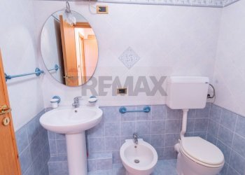 Bagno - Office Via Dei Cantieri
2 /n, Palermo - photo 19