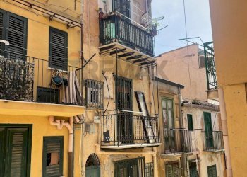 Edificio all\'aperto - One-room apartment salita guardì
 
12, Monreale - photo 1