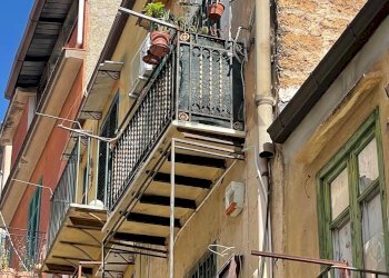 Edificio all\'aperto - One-room apartment salita guardì
 
12, Monreale - photo 5
