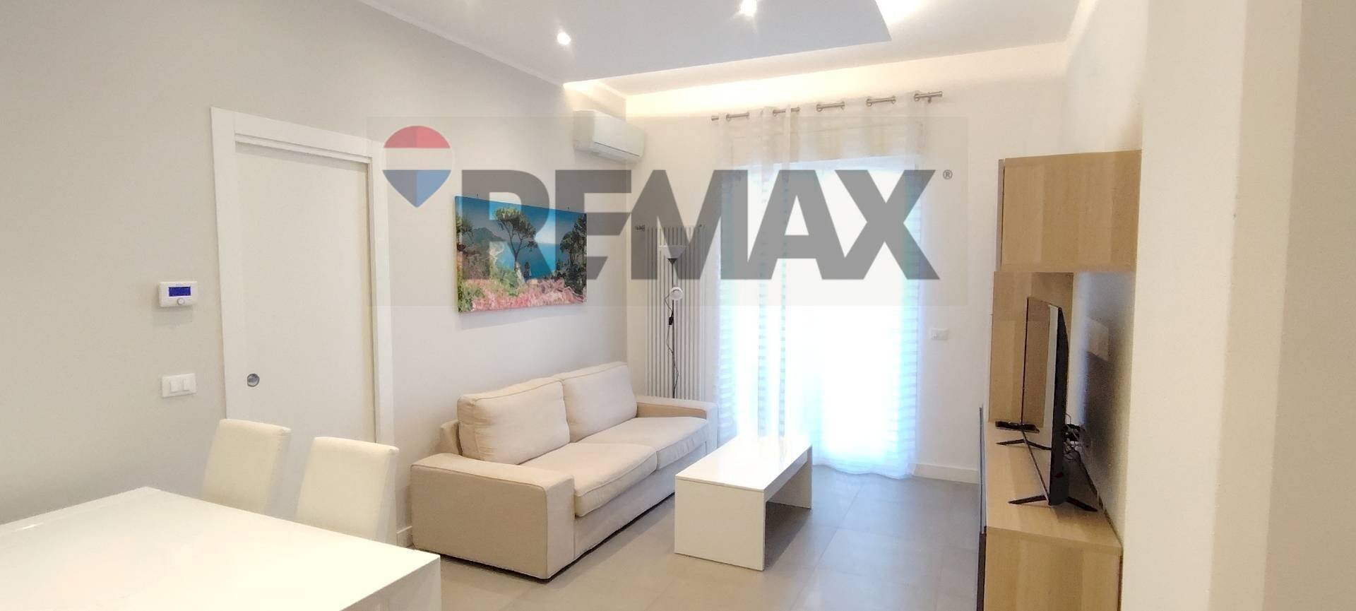 Sala da pranzo - Three-room apartment Via Mario Rutelli
 
26, Palermo - photo 2