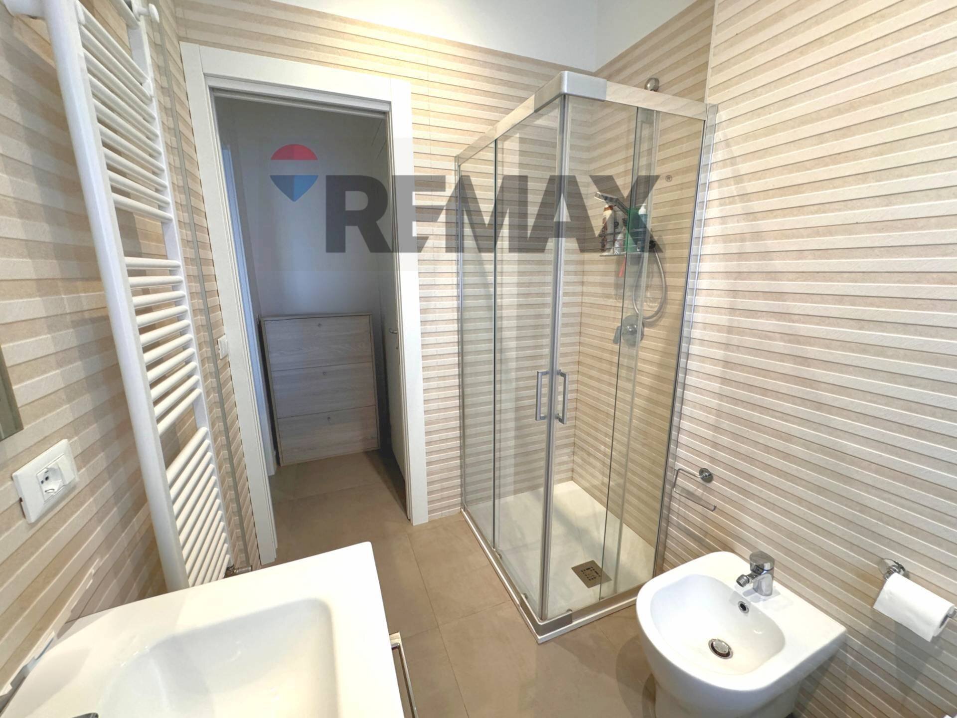 Bagno - Three-room apartment Via Mario Rutelli
 
26, Palermo - photo 3