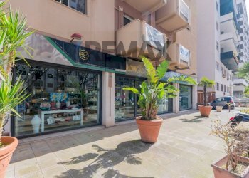 Edificio all\'aperto - Negozio Viale Emilia
 
53-55-57-59, Palermo - foto 1