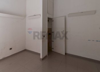 Stanza vuota - Negozio Via Gioacchino Di Marzo
53, Palermo - foto 4