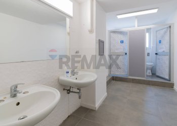 Bagno - Ufficio Via Resuttana
360, Palermo - foto 22