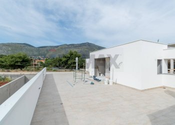 Terrazza - Villa Via Lanza di Scalea
 
2351, Palermo - foto 3