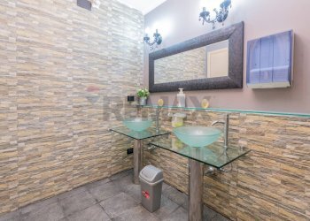 Bagno - Attività Commerciale Via Andrea Cirrincione
 
45 e 47, Palermo - foto 20