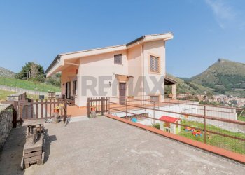 Casa all\'aperto - Villa Strada Provinciale 131
 
80|6, Monreale - foto 30