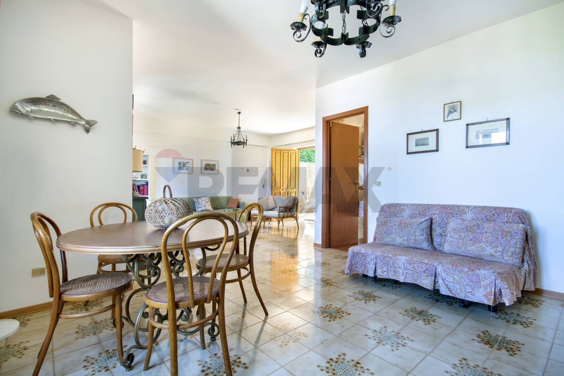 Sala da pranzo - Three-room apartment Via Pitea Da Marsiglia
 
16, Palermo - photo 2
