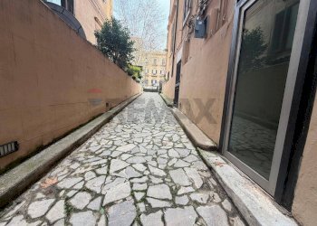 Non correlato - Locale Commerciale via libertà
4, Palermo - foto 12