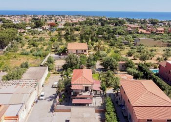 Edificio all\'aperto - Semi-detached house SS 113 OVEST
 
139, Carini - photo 3
