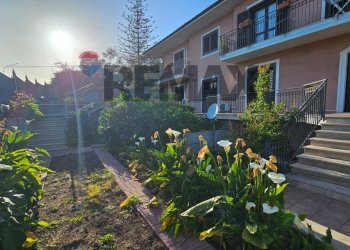 Giardino - Casa semi indipendente Via Vittorio Emanuele Da Bormida
 
57, Catania - foto 26