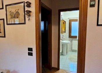 Hall / corridoio - Casa semi indipendente Via Vittorio Emanuele Da Bormida
 
57, Catania - foto 31