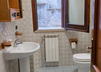 Bagno - Casa semi indipendente Via Vittorio Emanuele Da Bormida
 
57, Catania - foto 33