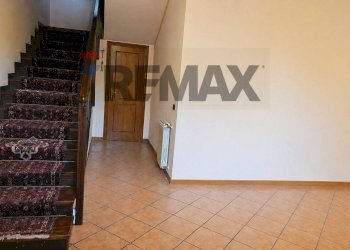 Scale - Casa semi indipendente Via Vittorio Emanuele Da Bormida
 
57, Catania - foto 36
