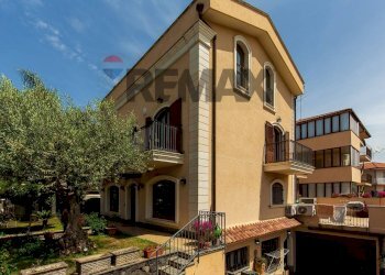 Casa all\'aperto - Casa indipendente Via Poggio del Lupo
 
47/B, Misterbianco - foto 7