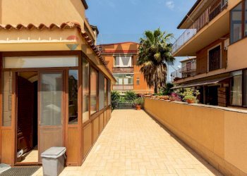 Casa all\'aperto - Casa indipendente Via Poggio del Lupo
 
47/B, Misterbianco - foto 16