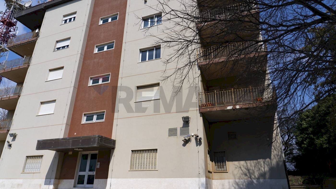 Edificio all\'aperto - Residence Via Catania
 
2, San Gregorio di Catania - photo 1