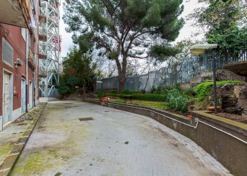 Edificio all\'aperto - Residence Via Catania
2, San Gregorio di Catania - photo 25
