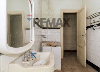 Bagno - Independent house Via Principe di Piemonte
 
52, Fiumefreddo di Sicilia - photo 18