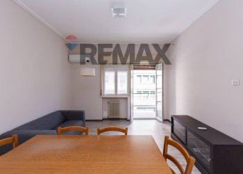 Sala da pranzo - Three-room apartment Viale Vittorio Veneto
 
45, Catania - photo 11