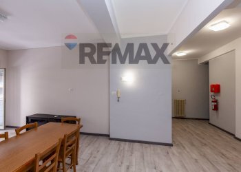 Sala da pranzo - Three-room apartment Viale Vittorio Veneto
 
45, Catania - photo 12