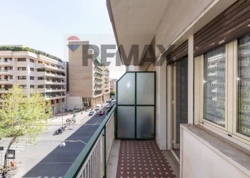 Balcone - Three-room apartment Viale Vittorio Veneto
 
45, Catania - photo 28