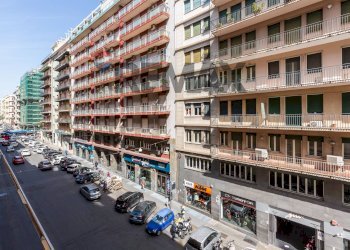 Edificio all\'aperto - Three-room apartment Viale Vittorio Veneto
 
45, Catania - photo 29
