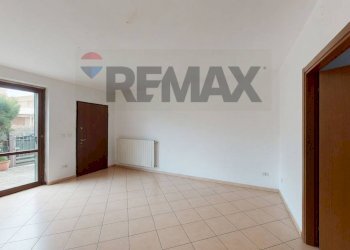 Stanza vuota - One-room apartment Via Madre Teresa di Calcutta
 
1, Castiraga Vidardo - photo 15