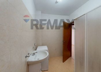 Bagno - One-room apartment Via Madre Teresa di Calcutta
 
1, Castiraga Vidardo - photo 17