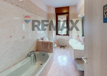 Bagno - Three-room apartment Settala - photo 21