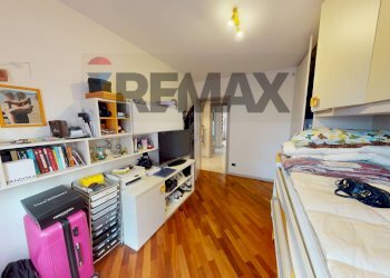 Camera / camera da letto - Three-room apartment Settala - photo 35