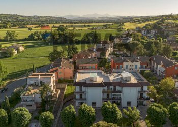 Casa all\'aperto - Appartamento viale cante di montevecchio
 
38, Monte Porzio - foto 3