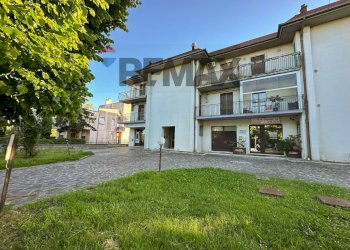 Casa all\'aperto - Appartamento viale cante di montevecchio
 
38, Monte Porzio - foto 2