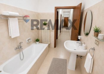 Bagno ristrutturato - Capannone via San Zenone
4C, Galeata - foto 22